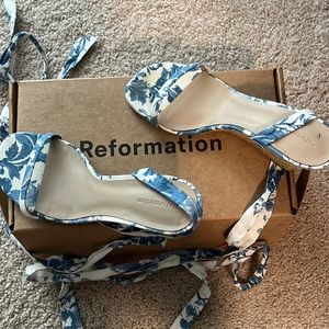 Alessa espadrille wedges by Reformation!